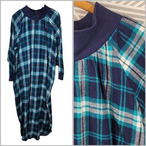 Vintage Housecoat Patio House Dress Robe Plus 1X Muumuu Flannel Plaid Blue Warm